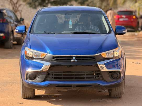 Mitsubishi OUTLANDER  2017 image 2