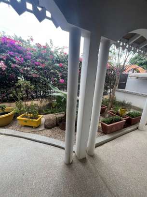 VILLA A VENDRE DANS UNE RESIDENCE SECURISEE 24/24 à Saly 🌊 image 4