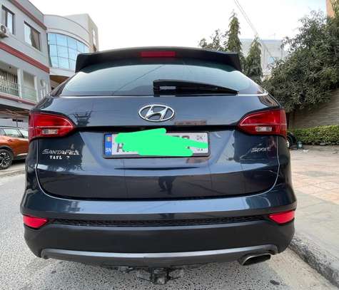 Hyundai Santa Fe sport 2013 image 2