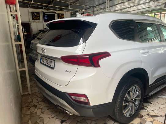 Hyundai Santafe  2019 image 2