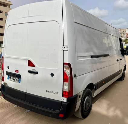 Renault Master fourgon utilitaire grand volume blanc image 8