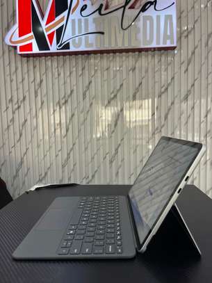 Surface pro 12 16/512 image 2