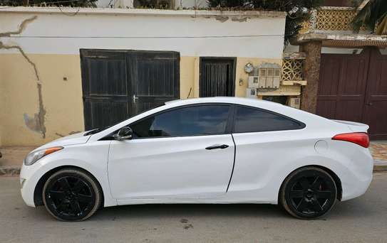 Hyundai elantra image 3