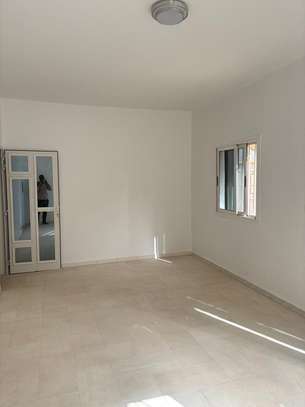 Appartement F3 à Zac Mbao image 5