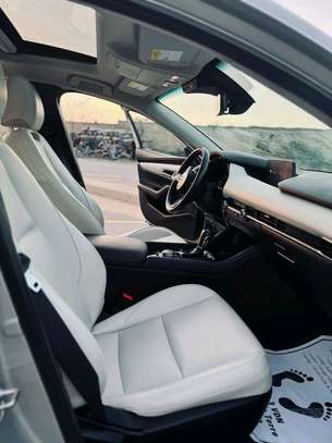 🚘 MAZDA 3 PREMIUM 2020 — image 9