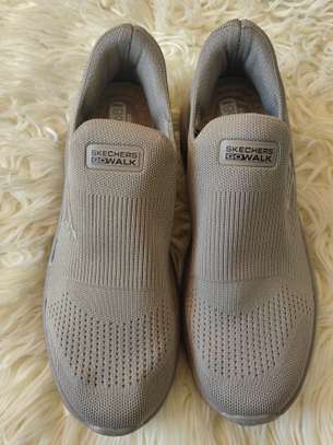 Skechers Go Walk Taupe Chaussures Slip-on Confort image 2