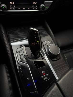 BMW SERIE 5 2021 image 12