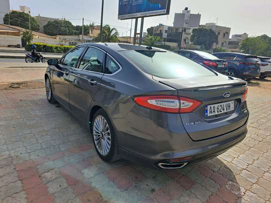 Ford Fusion Gris métallisé Berline image 13
