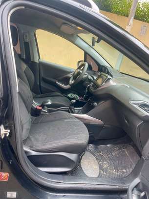 Peugeot 2008 image 10