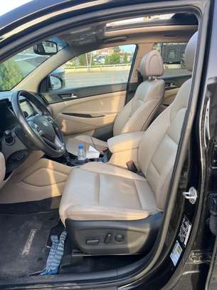 Hyundai Tucsson image 8