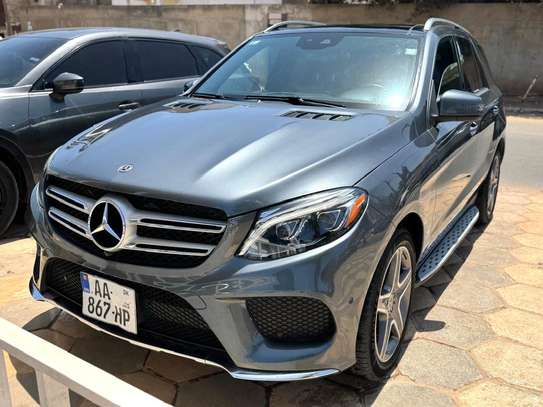 Mercedes Benz GLE 400 image 4