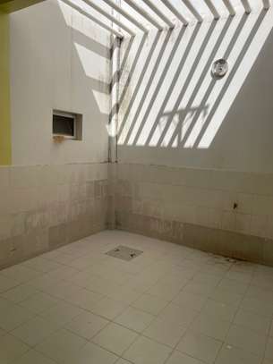 Villa basse, 3 chambres, grand salon, 3 salles d'eau image 7