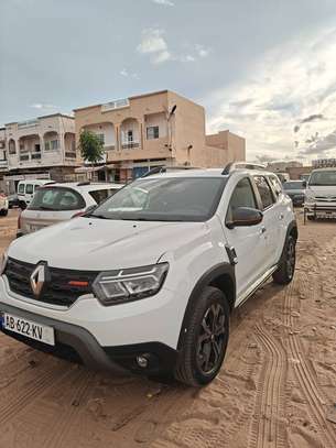 Renault Duster 4x4 Blanc SUV ANNEE 2019 image 4