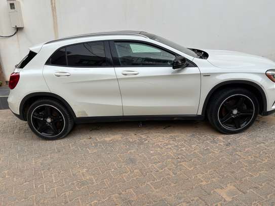 Mercedes GLC 250 image 5