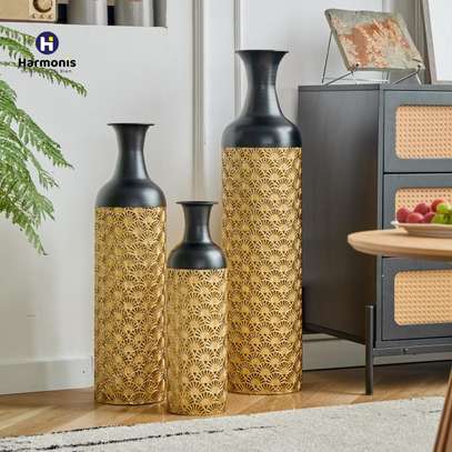 Ensemble 3 vases décoratifs or blanc design moderne image 3
