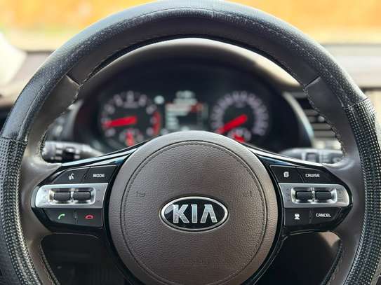 KIA K7 2018 image 12