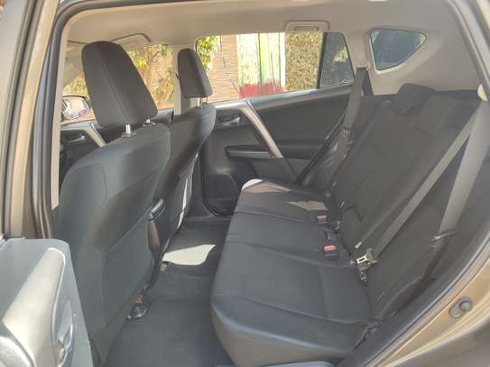 Toyota Rav 4 2019 image 7