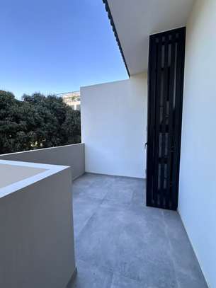 APPARTEMENT F4 DE HAUTE STANDING A FANN RÉSIDENCE image 4