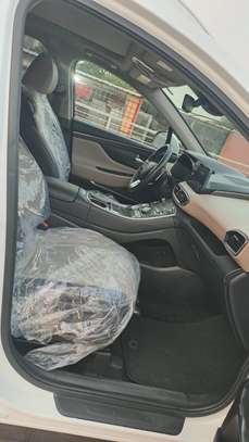 Hyundai Santa Fe 2022 image 2