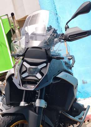 Bmw gs 1300 annee 2025 image 4