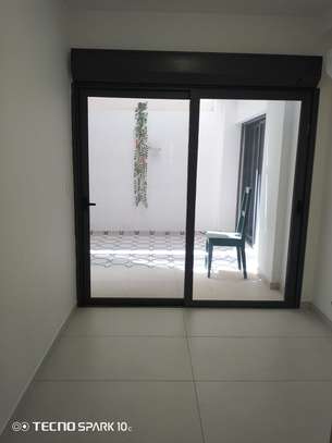 Grand appartement meublé à louer en ré de jardin image 11