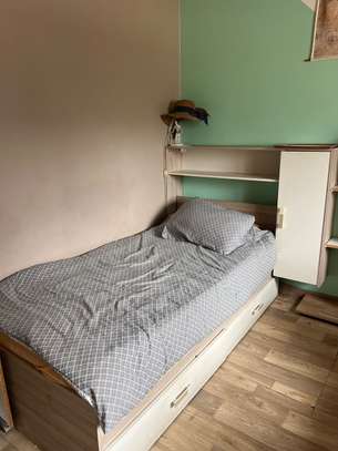 Lit + matelas + tiroirs de rangement image 4