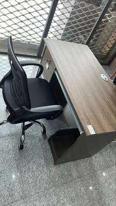 Ensemble {Table et chaise } image 3