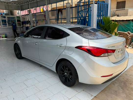 Hyundai Elantra Année: 2016 image 5