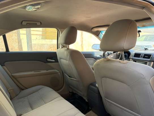 Ford Fusion image 7