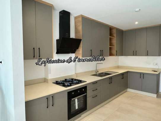 Plateau de bureau de 300 m²  à louer – Mermoz image 4