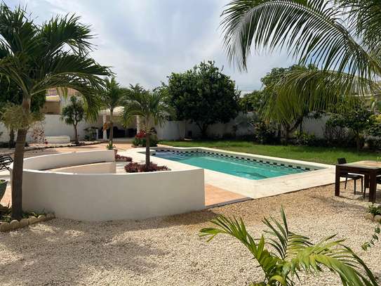 ABelle villa avec piscine a Ngaparou image 4