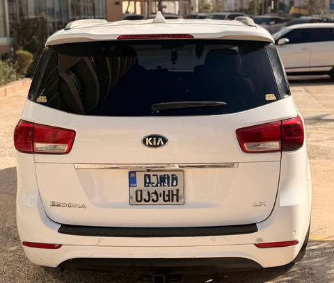 KIA SEDONA image 2
