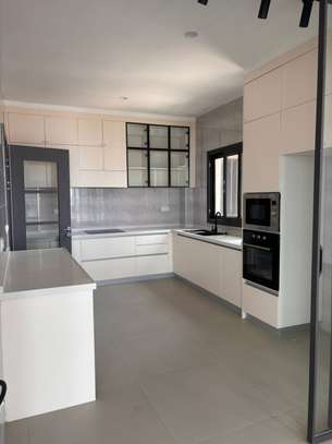 APPARTEMENT LUXUEUR image 3