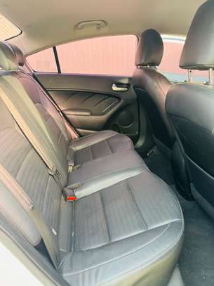 Kia K3 2017 image 6