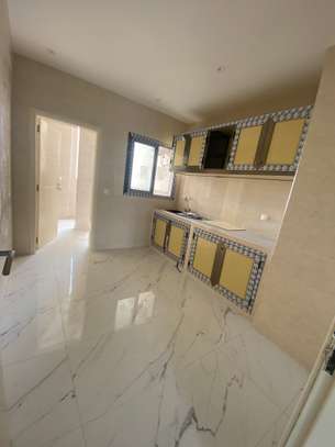 Appartement de 3 chambres salon à louer aux Mamelles image 5