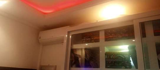 Boutique climatisée à louer image 5