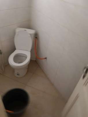 MAGASIN A LOUER A NGOR ALMADIES image 4