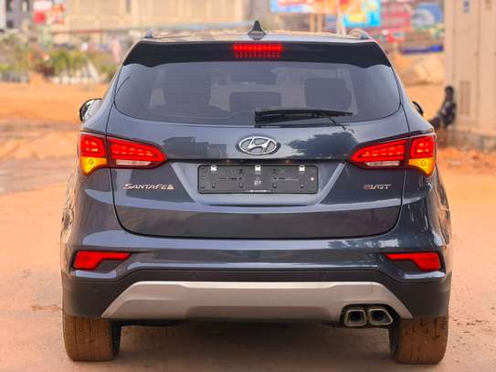 HYUNDAI SANTAFE Année : 2017 image 9