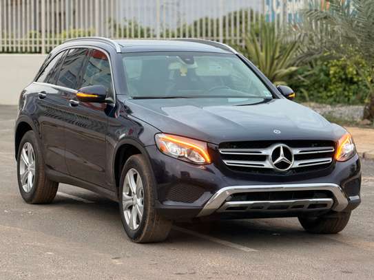 MERCEDES BENZ GLC 300 4 MATIC  2018 image 3