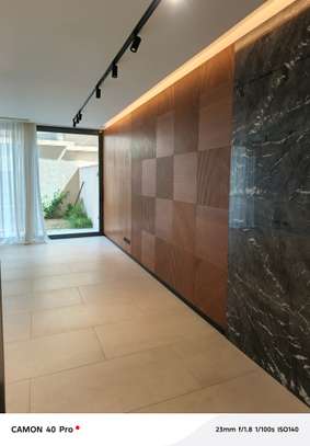 Corniche almadies appt duplex 2chb avec jardin image 14