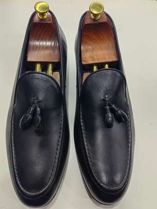 Mocassins cuir marron ou noir pompons homme confort image 3