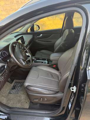 Hyundai Santafe 2019 image 5
