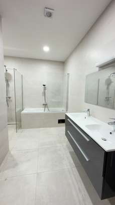 Appartements F6 à louer sur la Corniche Ouakam image 11