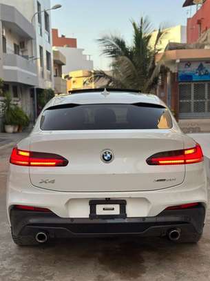 BMW x4 2019 image 2