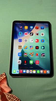 iPad a16 11e génération très bon état disponible image 2