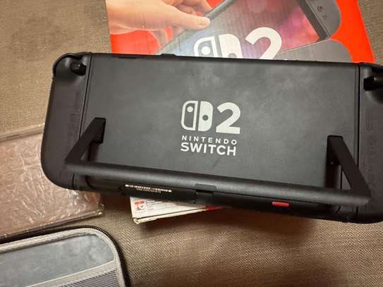 Nintendo Switch 2 NEUVE + 2 jeux (FC26  Street Fighter 6) image 5