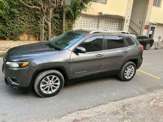 Jeep cherokee 2019 image 9