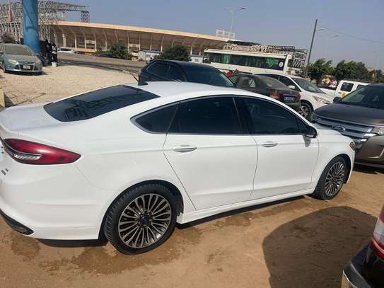 Location Ford Fusion image 2
