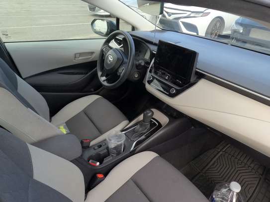 Toyota Corolla 2025 image 4