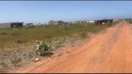 Terrain d'angle 250 m² à Bambilor – Titre Foncier (TF) image 6